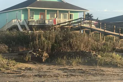 Image de Front de mer! ! ! 5 Bdrm dort 18 w / rampe et plage privée Walkover-Making Memories