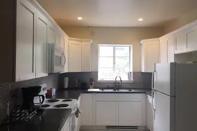 Image de 2 Br 2 Bath Apartment in St. Complexe Résidentiel Charles