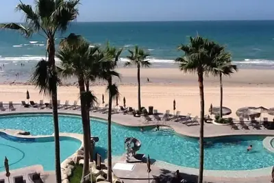 Image de Spectaculaire Condo Oceanfront