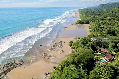 Image de Propriété en bord de mer avec 3 villas séparées et 3 piscines séparées