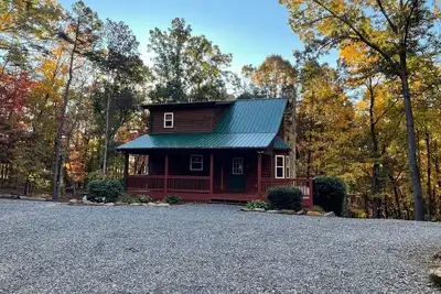 Image de Meilleures Around - 3 Mi à Helen - 3. 5 Acres - 360 Visite virtuelle