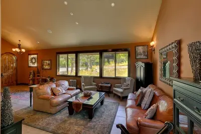 Image de Maison de luxe! Hiver, vous serez Slopeside, Summer Creekside.