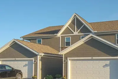 Image de Beach Club Escape Unit 302 - Lakefront Grand Lake Condo: du porche à la rive!