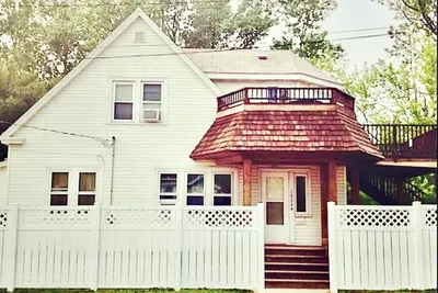 Image de Minnesota Point Beach House 3 - Cottage sur le lac Supérieur