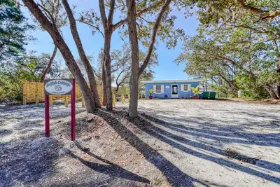 Image de Redfish Cottage Dock & Kayaks à partir de 820 $ la semaine / 125 $ la nuit