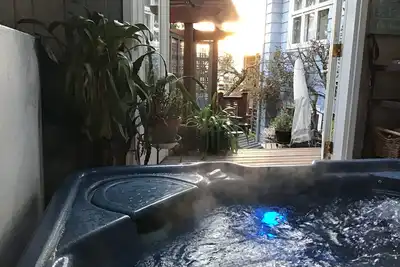 Image de Studio cosmopolite dans le quartier historique de l'Upscale