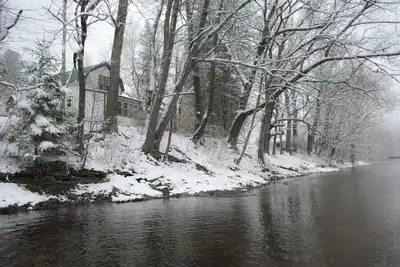 Image de Creek Side-Living In The Elk Range Pennsylvania