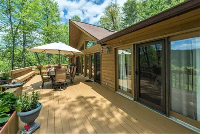 Image de Eagles Nest HiDEAWAY - Cabine De Luxe, Vues Spectaculaires, Hot Tub, CONFIDENTIALITÉ Totale