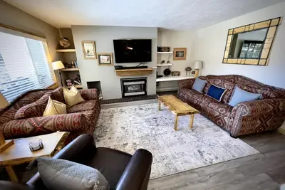 Image de Tarifs bas sur le charmant Lionshead 2br - Étapes vers la télécabine - Vues et emplacement incroyables