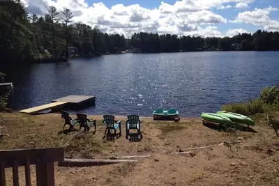 Image de Magnifique chalet au bord de l'eau au bord du lac avec plage privée
