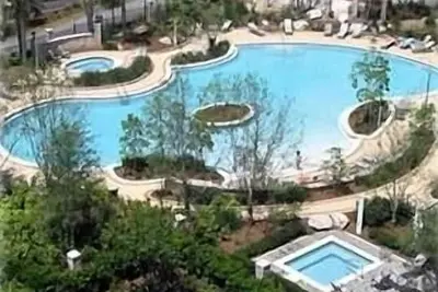 Image de Face à la baie, unité de fin dans la Grande!