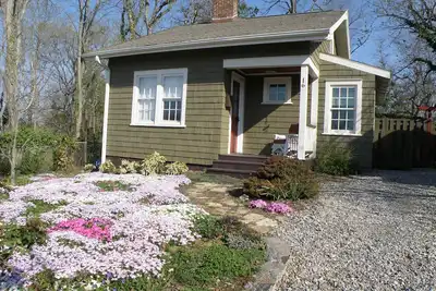 Image de Corner Cottage, une retraite confortable et privée près du centre-ville