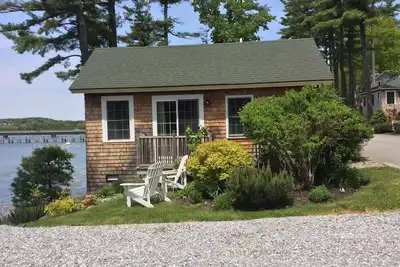 Image de Cozy Waterfront Cottage Ă Mid-Coast Maine