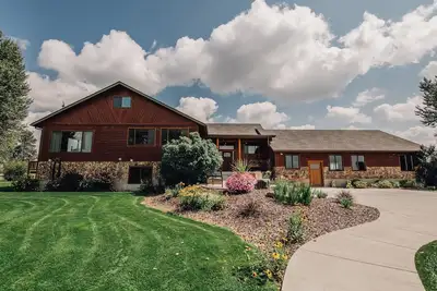 Image de Votre maison de campagne loin de la maison où les enfants se divertissent.