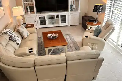 Image de Meilleur Prix! Awesome Townhouse - 2 Bed 2 1/2 Bath - Promenade à la plage (Prix bas)