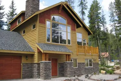 Image de Spectacular Mountain Home!