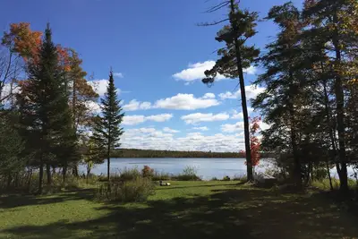 Image de Cozy, Lakefront Cottage Near Lake Mi & Sleeping Bear Dunes National Park