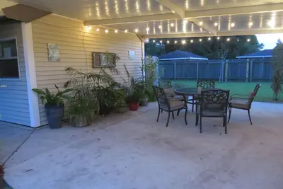 Image de New Orleans Patio Apartment, 3. 5 miles au quartier français