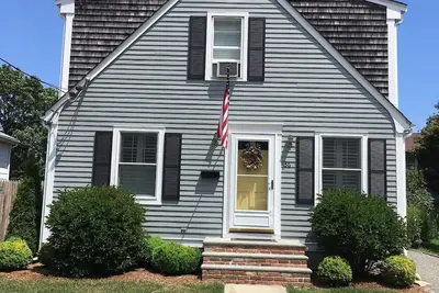 Image de Great Newport Cottage à distance de marche de la ville et de la baie de Narragansett