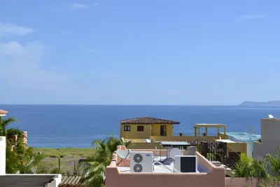 Image de Sunny Loreto Bay Villa; étapes de la plage et de la piscine; golf, kayak, tuba, explorer
