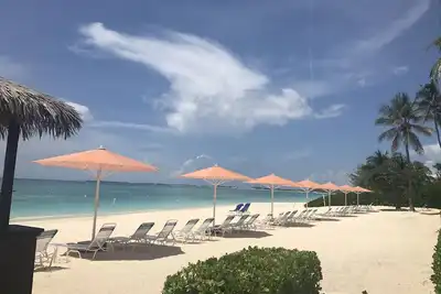 Image de Lacovia Luxury Condo Coeur de 7 Mile Beach