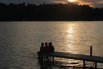 Image de Tous les Sports Lake Cottage (255 Acre Lake). Entièrement rénové. Câble, Wifi