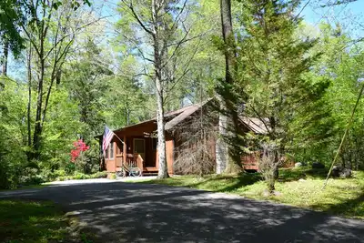 Image de Laurel Mist, une famille Sized Nature Lovers Retreat! !