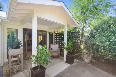 Image de Charmant (s) Cottage (s) viticole (s) de deux ou trois chambres - à 1, 5 m du Sonoma Plaza