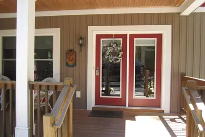 Image de The Cutt, paradis relaxant et privé au bord du lac, sur le magnifique lac Keowee, en Caroline du Sud.