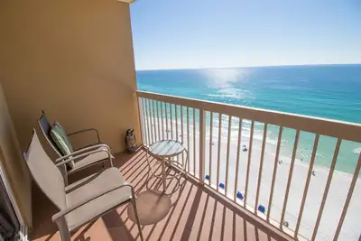Image de Spectaculaire Beach Front Condo 1709
