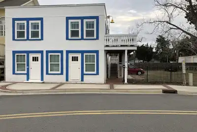 Image de Raccrochez tous vos soucis et vos malheurs et dirigez-vous vers Southern Bell!