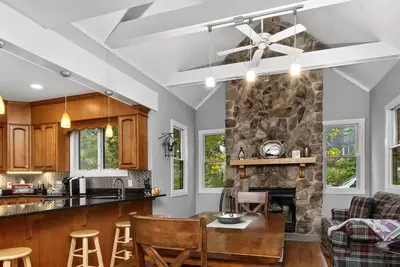 Image de Luxueux Nouveau 4br Maison: Ski, Randonnée, vélo, tennis et un spa - Réservez dès maintenant!