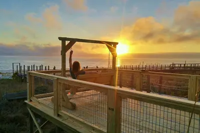 Image de Front de mer! Animaux Ok, clôturé / fermé, vérandas, commodité au niveau du sol!