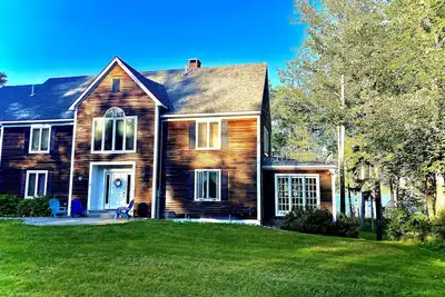 Image de Oceanfront 5500 Sf Accueil W / 5 acres et plage privée-Newbury Neck Peninsula