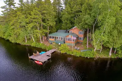 Image de L'un des secrets les mieux gardés des lacs de Belgrade, très privé et à 10 pieds du bord de l'eau