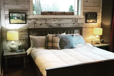 Image de Nouvelle liste de luxe - Grande maison familiale avec vue sur le lac Supérieur