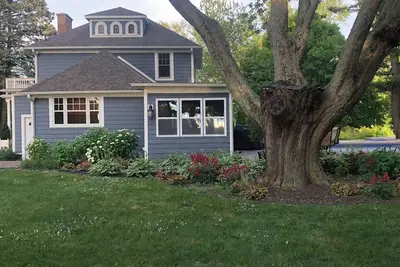 Image de The Thomson House - 1912 restauré Lakehome historique