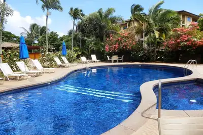 Image de Condo spacieux, propre et confortable comprend le premier petit déjeuner à Poipu