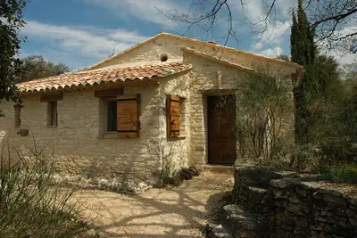 Image de Gîte en pierre et gîte en Luberon, Provence