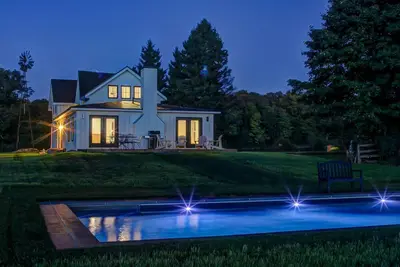 Image de Ferme moderne, piscine, grange de loisirs sur 168 acres près de Blue Mtn