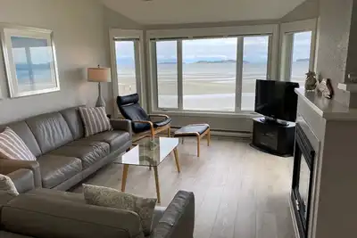 Image de Truly Beachfront - Vue panoramique à 180 degrés de la plage