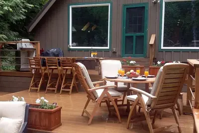 Image de - Cabine éclectique paisible, WiFi, bain à remous, animaux acceptés