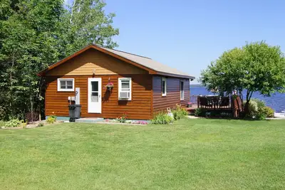 Image de Chalet sur le lac Portage; Près de Mtu; Nature / pistes cyclables; Motoneige