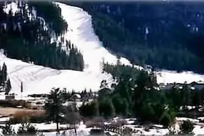 Image de Préparez-vous pour Champagne Powder, Walk to Lifts, Amazing View!