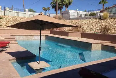 Image de Maison de 4 chambres avec piscine à quelques minutes du lac, rampe de lancement et terrain de golf