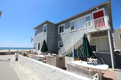 Image de Fabuleux Ocean Front Home- 3 chambres, 2 salles de bain- 9 personnes
