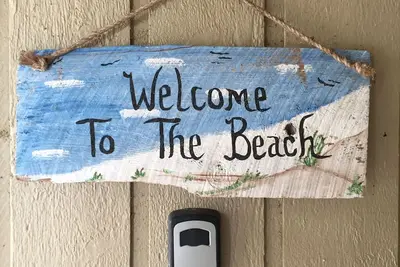 Image de Emplacement, emplacement, emplacement = Valeur Best Beach 3 Br