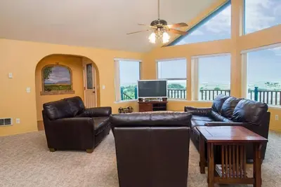 Image de Parker House ~ Tr����s bien situé avec de la place pour la famille!