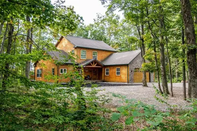 Image de Boyne Mountain Log Home