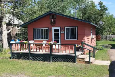 Image de Bear Den Cabin- Single Bedroom- 4 personnes confortablement